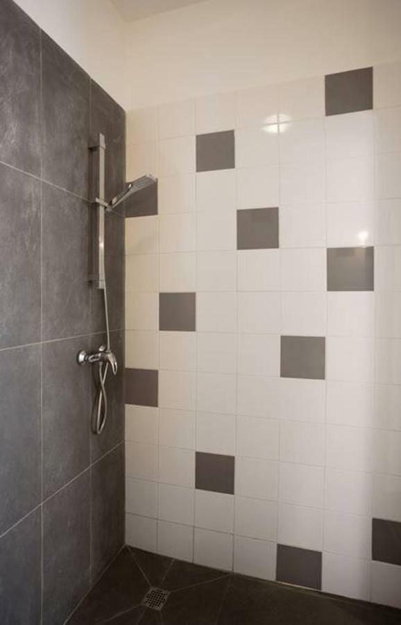 Gregbnb - Filet Suspendu ! - Parking Inclus - Climatise - Wifi -15Min Gare Toulon Exteriör bild